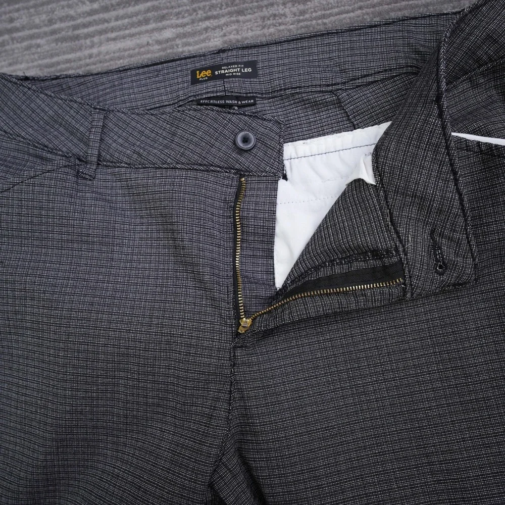 Lee Plus Relaxed Fit Straight Leg Mid Rise Pants‎ Black White Textured 18W